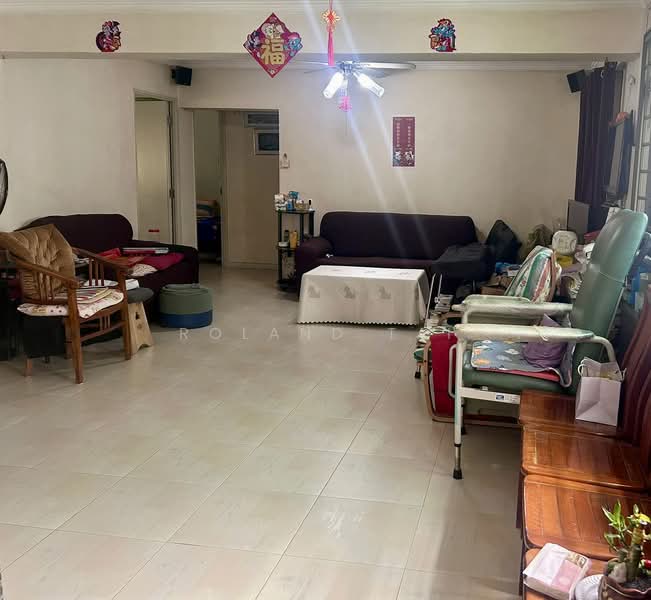 56 Strathmore Avenue, 56 Strathmore Avenue, 3 Bedrooms, 1,184 sqft, HDB Flat For Sale, by Roland Tai, 500138935 - Living Room - PropertyGuru.com.sg