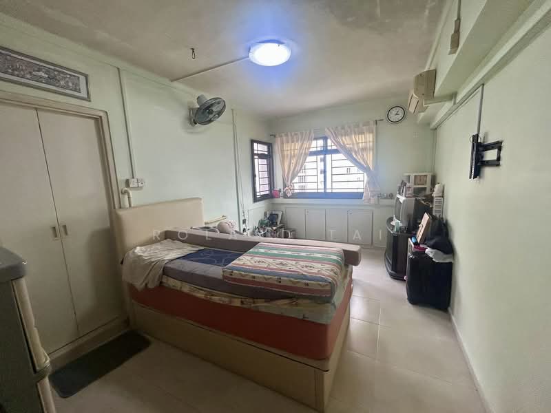 56 Strathmore Avenue, 56 Strathmore Avenue, 3 Bedrooms, 1,184 sqft, HDB Flat For Sale, by Roland Tai, 500138935 - Bedroom - PropertyGuru.com.sg