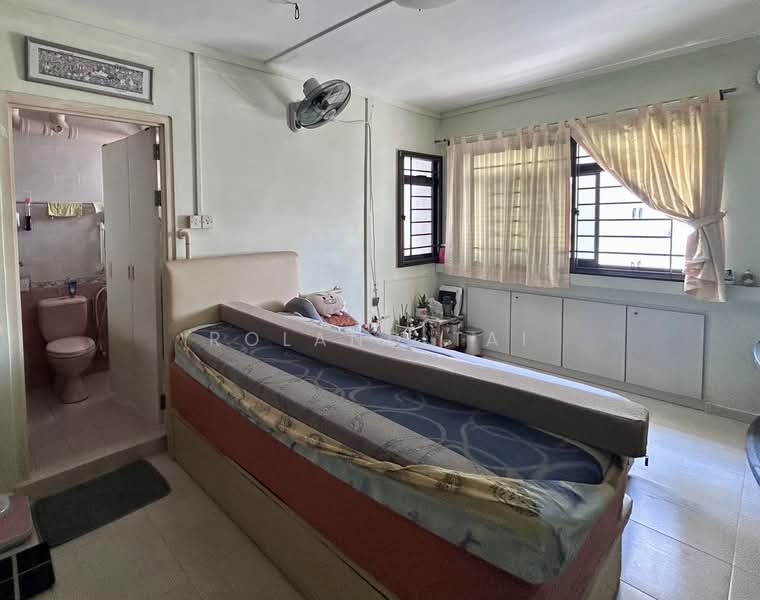 56 Strathmore Avenue, 56 Strathmore Avenue, 3 Bedrooms, 1,184 sqft, HDB Flat For Sale, by Roland Tai, 500138935 - Bedroom - PropertyGuru.com.sg