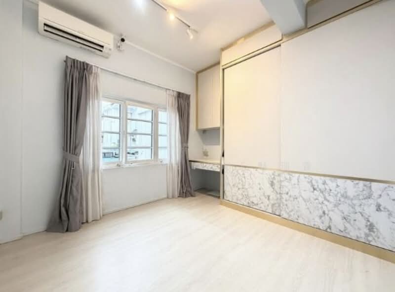 55 Tiong Bahru Road, 55 Tiong Bahru Road, 3 Bedrooms, 1,088 sqft, Walk-up Apartment For Sale, by Jeslyn Lim 林瑞香, 500138940 - Interior - PropertyGuru.com.sg
