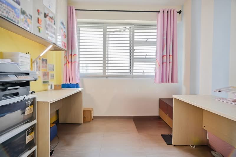 312B Clementi Avenue 4, 312B Clementi Avenue 4, 3 Bedrooms, 1,001 sqft, HDB Flat For Sale, by Prasath S, 500138949 - Study - PropertyGuru.com.sg