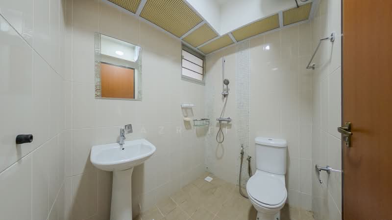527B Costa Ris, 527B Pasir Ris Street 51, 2 Bedrooms, 732 sqft, HDB Flat For Sale, by Nazriff ., 500138969 - Common Bathroom - PropertyGuru.com.sg