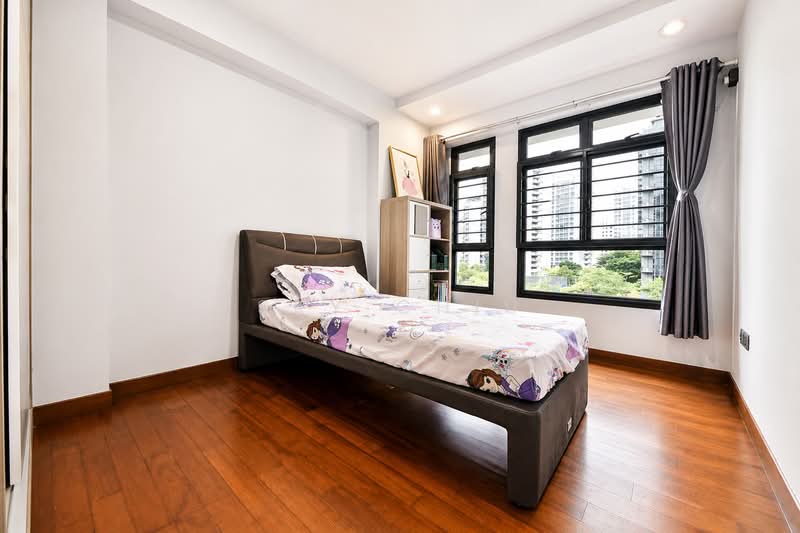 316C Punggol Way, 316C Punggol Way, 3 Bedrooms, 1,216 sqft, HDB Flat For Sale, by Sky Chiu, 500138972 - Well-Lit Bedroom 3 - PropertyGuru.com.sg