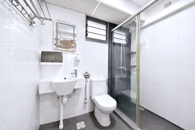 316C Punggol Way, 316C Punggol Way, 3 Bedrooms, 1,216 sqft, HDB Flat For Sale, by Sky Chiu, 500138972 - Master Bathroom - PropertyGuru.com.sg