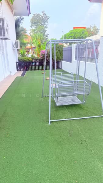 Tamarind road, , 5 Bedrooms, 3,200 sqft, Semi-Detached House For Rent, by Nicholas Nah, 500138977 - Garden - PropertyGuru.com.sg