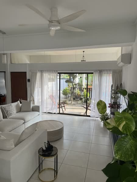 Tamarind road, , 5 Bedrooms, 3,200 sqft, Semi-Detached House For Rent, by Nicholas Nah, 500138977 - Living Room - PropertyGuru.com.sg