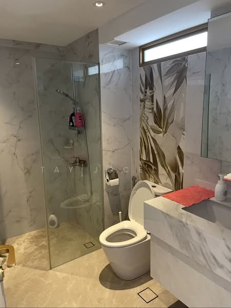 Saraca Gardens, Saraca View, 7 Bedrooms, 8,055 sqft, Corner Terrace For Sale, by Tay Jocelyn, 500138979 - Bathroom - PropertyGuru.com.sg