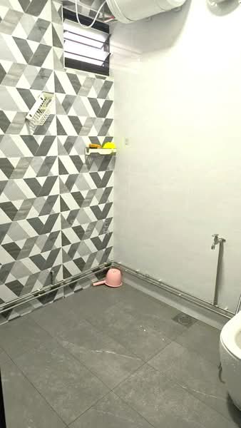 26 Telok Blangah Crescent, 26 Telok Blangah Crescent, Room Rental, 120 sqft, HDB Flat For Rent, by Steven Choo, 500138983 - Bathroom - PropertyGuru.com.sg