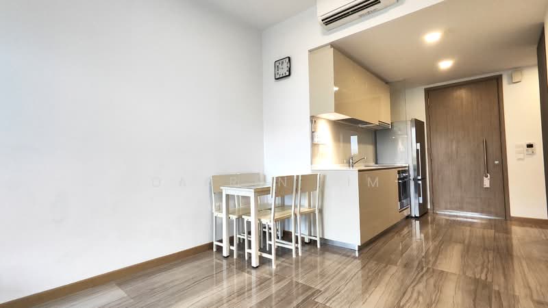 Lakeville, 1 Jurong Lake Link, 2 Bedrooms, 635 sqft, Condominium For Rent, by Darren Lim, 500138989 - Kitchen - PropertyGuru.com.sg