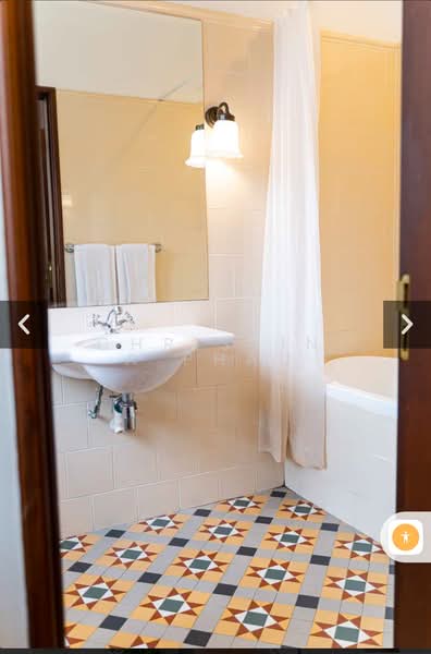 1-3 bedroom Apartment/ Studio at Katong/Paya Lebar Conservation house, , 1 Bedroom, 489 sqft, Apartment For Rent, by Christina Phau, 500139004 - Bathroom - PropertyGuru.com.sg
