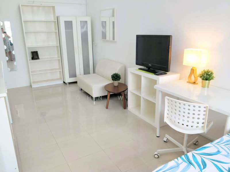 LARGE STUDIO IN PRIME AREA (LAVENDER), , Room Rental, 350 sqft, Walk-up Apartment For Rent, by John Wong, 500139006 - studio - PropertyGuru.com.sg