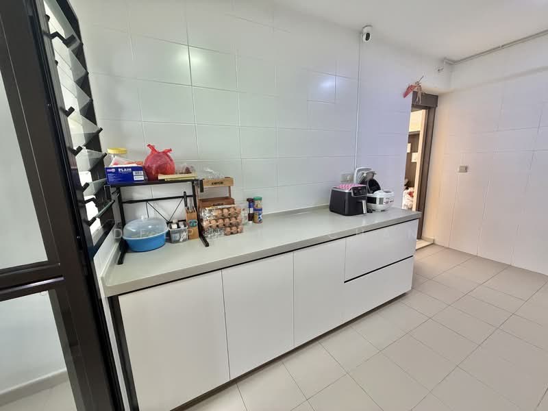 197D Boon Lay Fields, 197D Boon Lay Drive, 3 Bedrooms, 1,216 sqft, HDB Flat For Sale, by Delphine Chan, 500139021 - Kitchen - PropertyGuru.com.sg