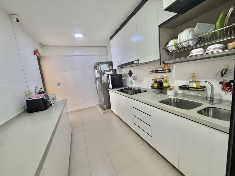 197D Boon Lay Fields, 197D Boon Lay Drive, 3 Bedrooms, 1,216 sqft, HDB Flat For Sale, by Delphine Chan, 500139021 - Kitchen - PropertyGuru.com.sg