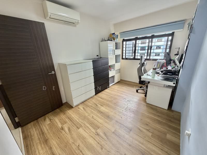 197D Boon Lay Fields, 197D Boon Lay Drive, 3 Bedrooms, 1,216 sqft, HDB Flat For Sale, by Delphine Chan, 500139021 - Study - PropertyGuru.com.sg