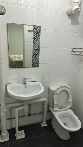 131 Bishan Street 12, 131 Bishan Street 12, Room Rental, 100 sqft, HDB Flat For Rent, by Henry Tan, 500139037 - Bathroom - PropertyGuru.com.sg