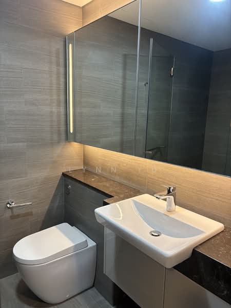 Parc Esta, 822 Sims Avenue, 2 Bedrooms, 743 sqft, Condominium For Rent, by Lynn Yu, 500139044 - Bathroom - PropertyGuru.com.sg