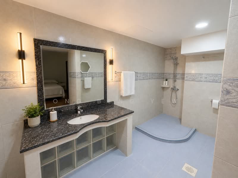 Faber Garden Condominium, 2 Angklong Lane, 4 Bedrooms, 2,723 sqft, Condominium For Rent, by Ong Beng Yew, 500139067 - Bathroom - PropertyGuru.com.sg
