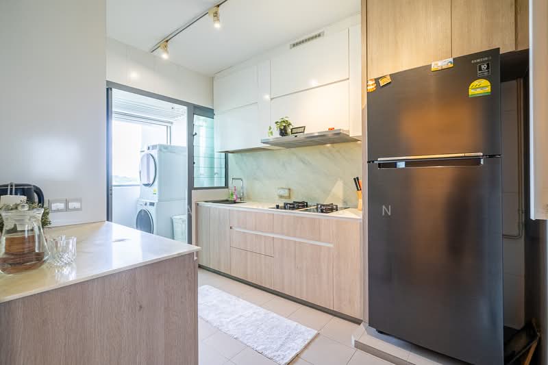 315B Punggol Way, 315B Punggol Way, 3 Bedrooms, 1,001 sqft, HDB Flat For Sale, by Tian Wenbin, 500139069 - Kitchen - PropertyGuru.com.sg