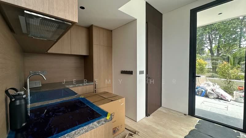 The Harbour Residences, 305B Pasir Panjang Road, 5 Bedrooms, 6,824 sqft, Terraced House For Sale, by Jeremy Pher, 500139075 - Kitchen - PropertyGuru.com.sg