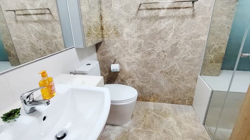 Caspian, 50 Lakeside Drive, Room Rental, 200 sqft, Condominium For Rent, by Gupta Sameer Raj, 500139076 - Bathroom - PropertyGuru.com.sg