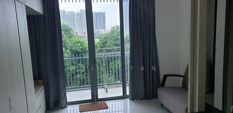 Hundred Trees, 85 West Coast Drive, 1 Bedroom, 484 sqft, Condominium For Rent, by Willy Tan, 500139088 - Balcony - PropertyGuru.com.sg