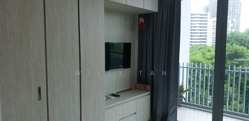 Hundred Trees, 85 West Coast Drive, 1 Bedroom, 484 sqft, Condominium For Rent, by Willy Tan, 500139088 - Balcony - PropertyGuru.com.sg