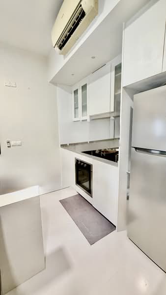 The Inflora, 51 Flora Drive, 1 Bedroom, 463 sqft, Condominium For Rent, by Calin Chong 张雪冰, 500139106 - Kitchen - PropertyGuru.com.sg