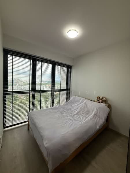 Whistler Grand, 107 West Coast Vale, 2 Bedrooms, 764 sqft, Condominium For Sale, by Wendeline Goh, 500139111 - Bedroom - PropertyGuru.com.sg
