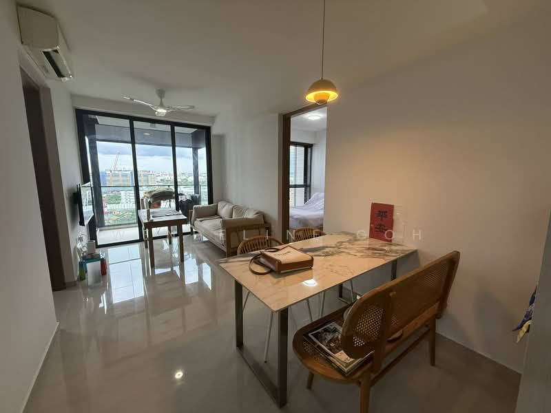 Whistler Grand, 107 West Coast Vale, 2 Bedrooms, 764 sqft, Condominium For Sale, by Wendeline Goh, 500139111 - Living Room - PropertyGuru.com.sg