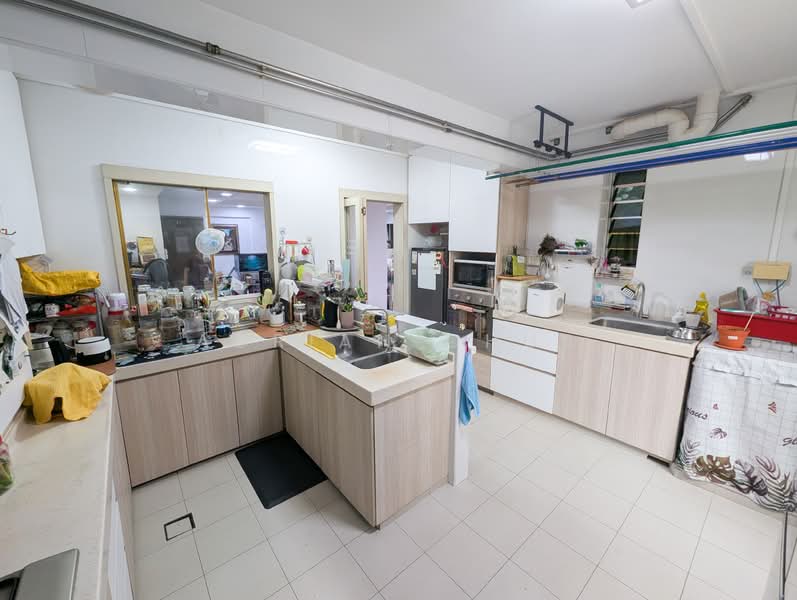 498M Tampines Street 45, 498M Tampines Street 45, 4 Bedrooms, 1,538 sqft, HDB Flat For Sale, by Adrian Chua, 500139130 - Kitchen - PropertyGuru.com.sg