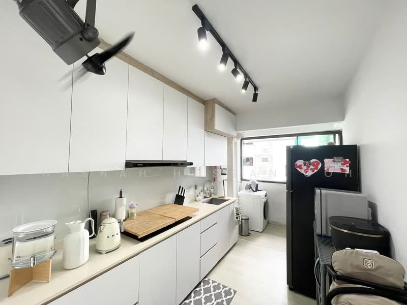 333A Yishun Riverwalk, 333A Yishun Street 31, 3 Bedrooms, 990 sqft, HDB Flat For Sale, by Hasnah Hassan Goh, 500139140 - Kitchen - PropertyGuru.com.sg
