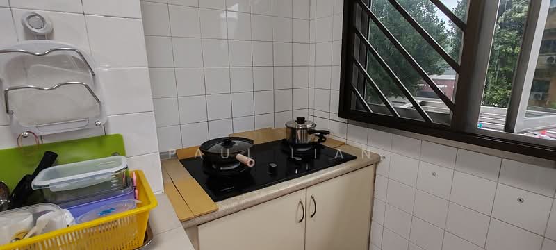 113 Lorong 3 Geylang, 113 Lorong 3 Geylang, 3 Bedrooms, 1,119 sqft, HDB Flat For Sale, by Paul Lian, 500139170 - Kitchen - PropertyGuru.com.sg