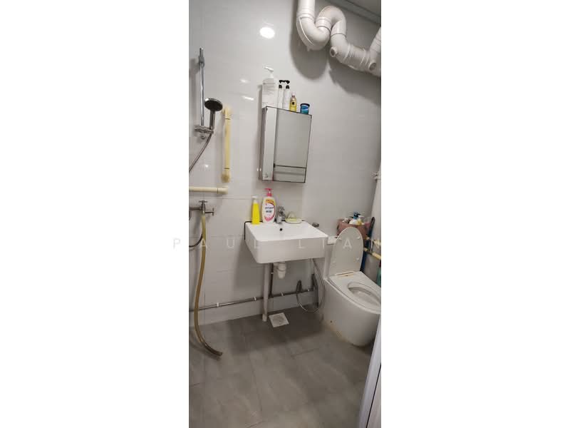 113 Lorong 3 Geylang, 113 Lorong 3 Geylang, 3 Bedrooms, 1,119 sqft, HDB Flat For Sale, by Paul Lian, 500139170 - Bathroom - PropertyGuru.com.sg