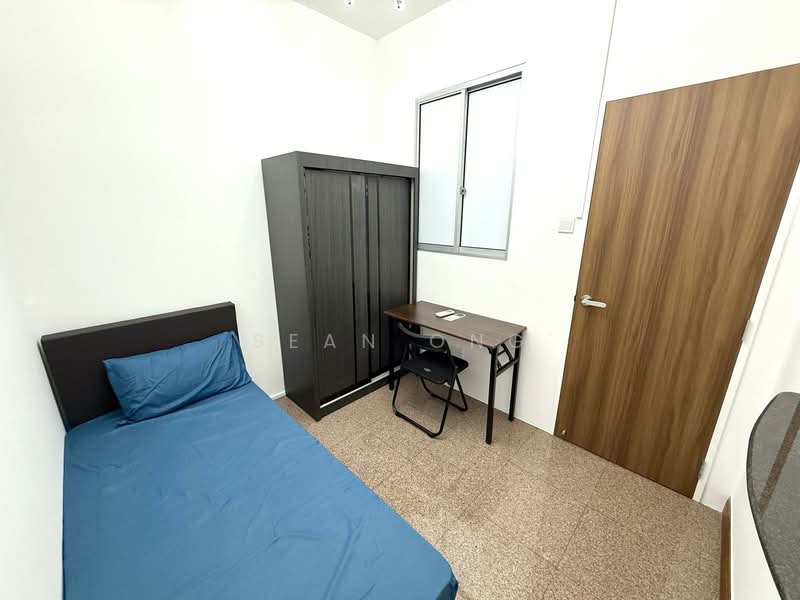 Tanglin View, 156 Prince Charles Crescent, Room Rental, 80 sqft, Condominium For Rent, by Sean Ong, 500139175 - Bedroom - PropertyGuru.com.sg