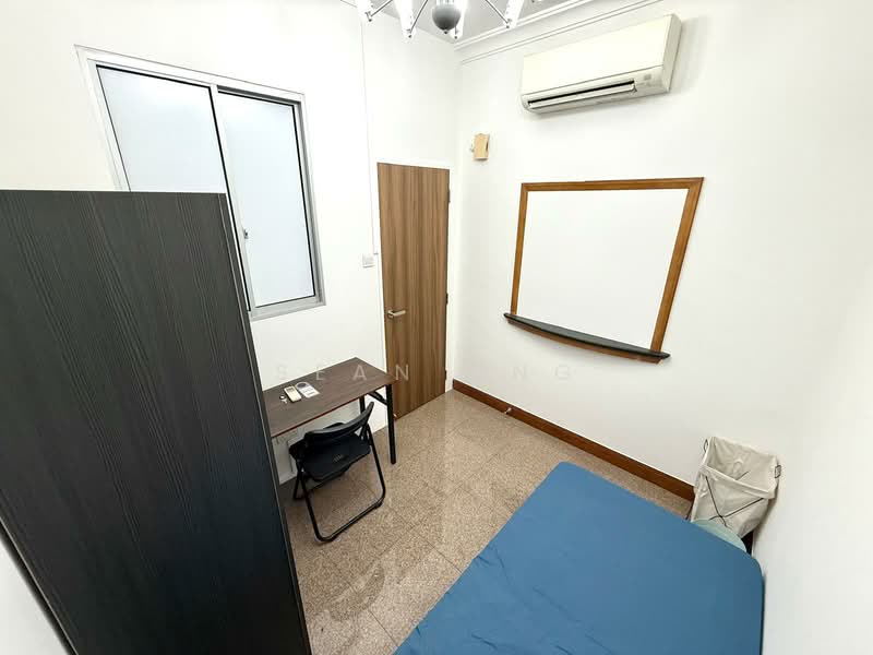 Tanglin View, 156 Prince Charles Crescent, Room Rental, 80 sqft, Condominium For Rent, by Sean Ong, 500139175 - Bedroom - PropertyGuru.com.sg