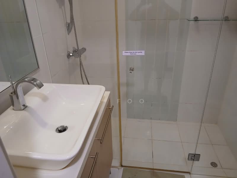 The Sail @ Marina Bay, 6 Marina Boulevard, Room Rental, 110 sqft, Condominium For Rent, by KC Foo, 500139177 - Bathroom - PropertyGuru.com.sg