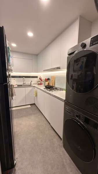 Casa Merah, 62 Tanah Merah Kechil Avenue, 4 Bedrooms, 1,528 sqft, Condominium For Sale, by James Toh Wee Kiong, 500139179 - Kitchen - PropertyGuru.com.sg