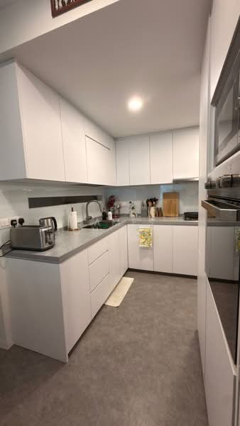 Casa Merah, 62 Tanah Merah Kechil Avenue, 4 Bedrooms, 1,528 sqft, Condominium For Sale, by James Toh Wee Kiong, 500139179 - Kitchen - PropertyGuru.com.sg
