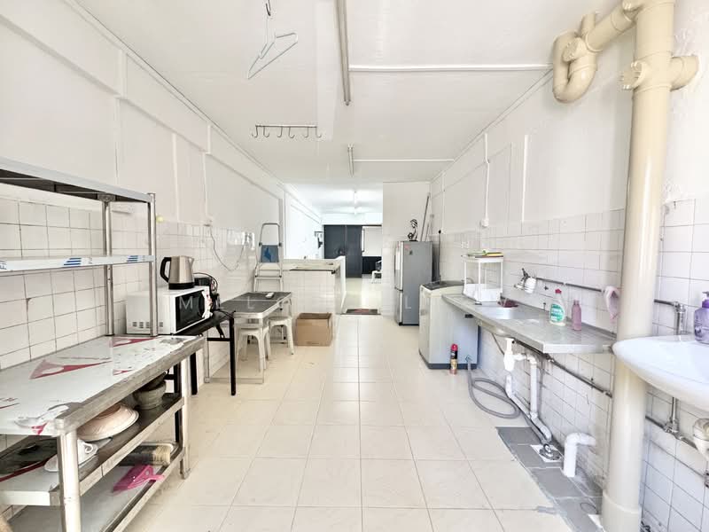 352 Clementi Avenue 2, 352 Clementi Avenue 2, 3 Bedrooms, 721 sqft, HDB Flat For Rent, by Melody Liew, 500139186 - Kitchen - PropertyGuru.com.sg