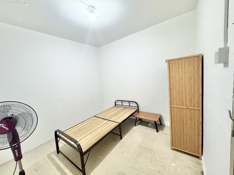 352 Clementi Avenue 2, 352 Clementi Avenue 2, 3 Bedrooms, 721 sqft, HDB Flat For Rent, by Melody Liew, 500139186 - Bedroom - PropertyGuru.com.sg