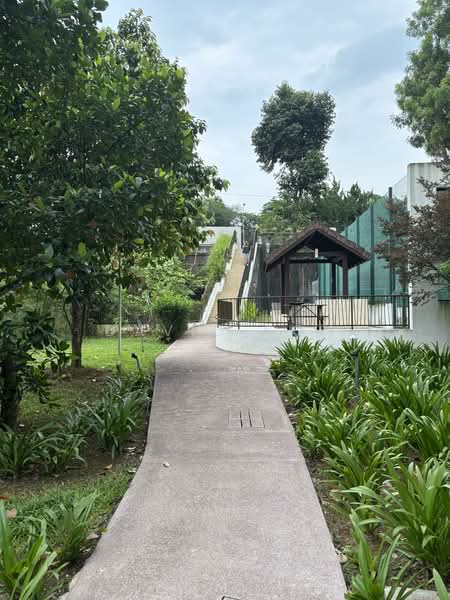 Varsity Park Condominium, 34 West Coast Road, 3 Bedrooms, 1,615 sqft, Condominium For Sale, by David Soh, 500139187 - Exterior - PropertyGuru.com.sg