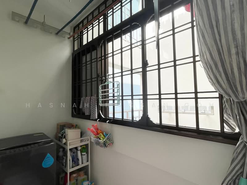 683C Woodlands Drive 62, 683C Woodlands Drive 62, 3 Bedrooms, 1,291 sqft, HDB Flat For Sale, by Hasnah Hassan Goh, 500139201 - Service balcony - PropertyGuru.com.sg