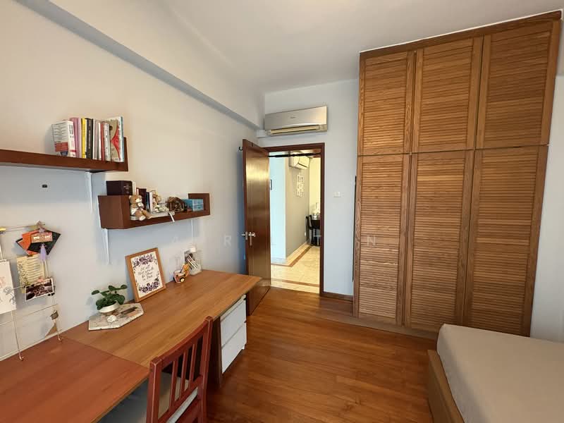 Southaven II, 33 Hindhede Walk, 3 Bedrooms, 1,539 sqft, Condominium For Sale, by April Tan, 500139218 - Bedroom 1 - PropertyGuru.com.sg