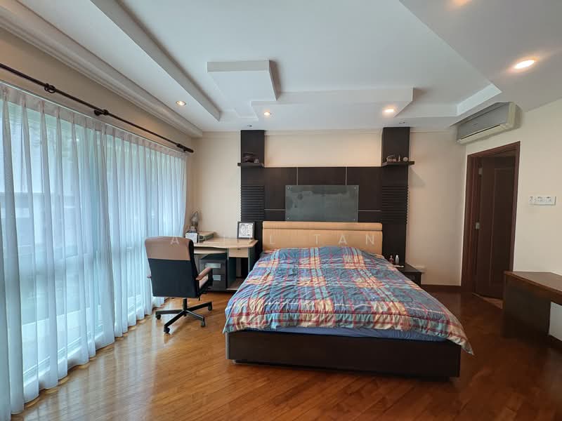 Southaven II, 33 Hindhede Walk, 3 Bedrooms, 1,539 sqft, Condominium For Sale, by April Tan, 500139218 - Master Bedroom - PropertyGuru.com.sg