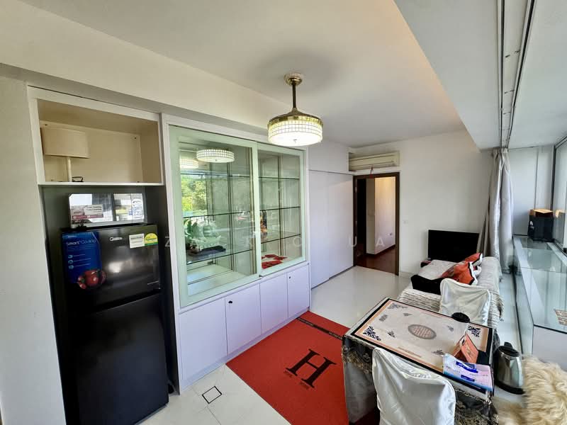 Loft @ Nathan, 31 Nathan Road, 2 Bedrooms, 517 sqft, Condominium For Rent, by Zack Chua, 500139233 - Living Room - PropertyGuru.com.sg