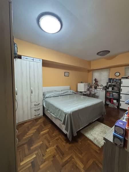 Loyang Villas, 159 Loyang Rise, 5 Bedrooms, 3,000 sqft, Terraced House For Sale, by Fathmah Cantik, 500139248 - Bedroom - PropertyGuru.com.sg