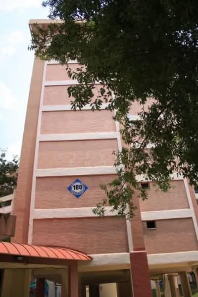 180 Ang Mo Kio Avenue 5, 180 Ang Mo Kio Avenue 5, Room Rental, 120 sqft, HDB Flat For Rent, by Steven Choo, 500139251 - Exterior - PropertyGuru.com.sg
