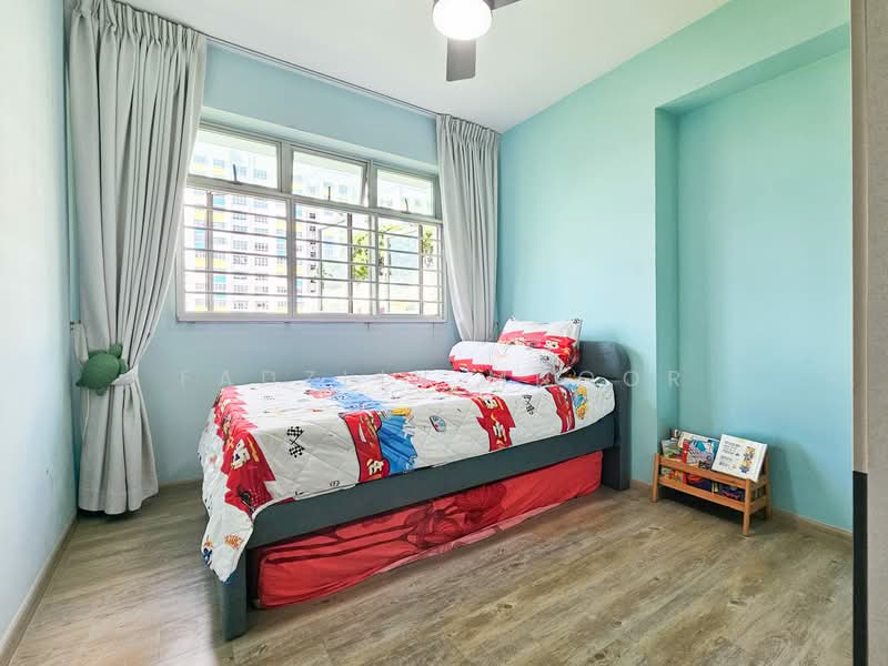 561A Jurong West Street 42, 561A Jurong West Street 42, 3 Bedrooms, 1,001 sqft, HDB Flat For Sale, by Fadzlin MNoor, 500139259 - Bedroom - PropertyGuru.com.sg