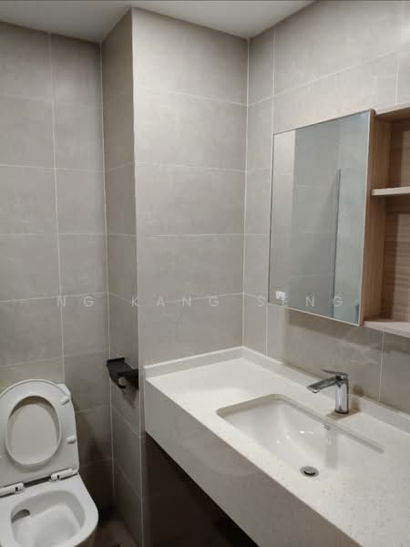 Avila Gardens, 11 Flora Road, Room Rental, 150 sqft, Condominium For Rent, by Ng Kang Seng, 500139260 - Bathroom - PropertyGuru.com.sg