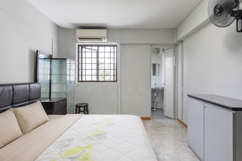 306 Jurong East Street 32, 306 Jurong East Street 32, 3 Bedrooms, 1,012 sqft, HDB Flat For Sale, by ADNIX LIU, 500139263 - Bedroom - PropertyGuru.com.sg